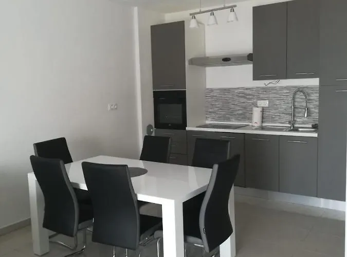 Plava Laguna Miroslav