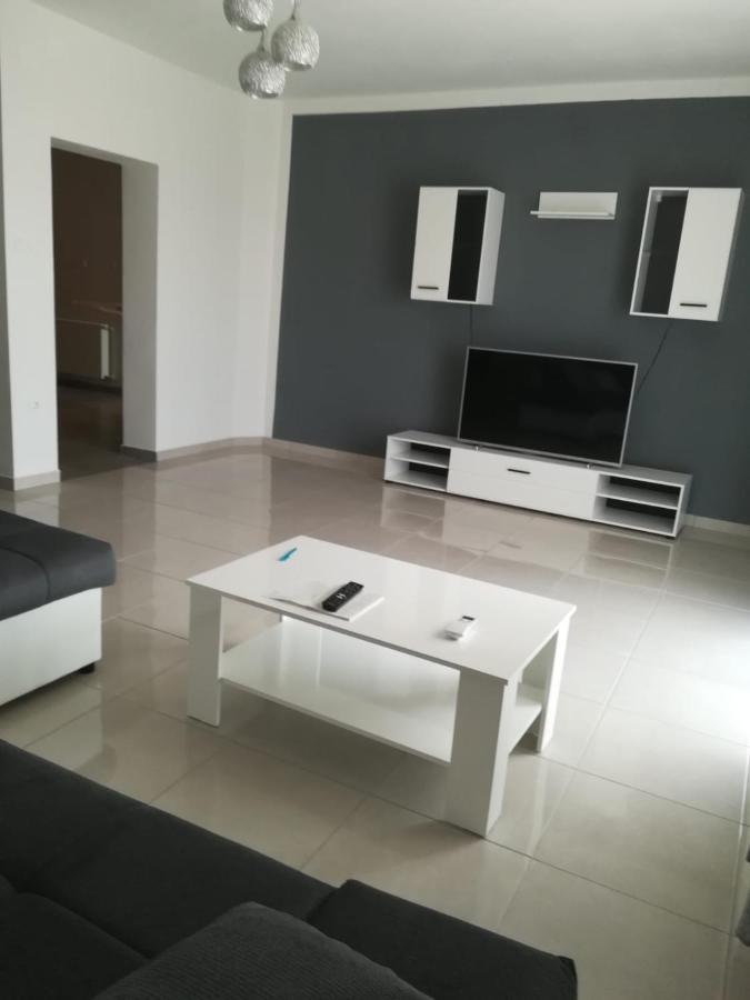 Apartment Plava Laguna Miroslav