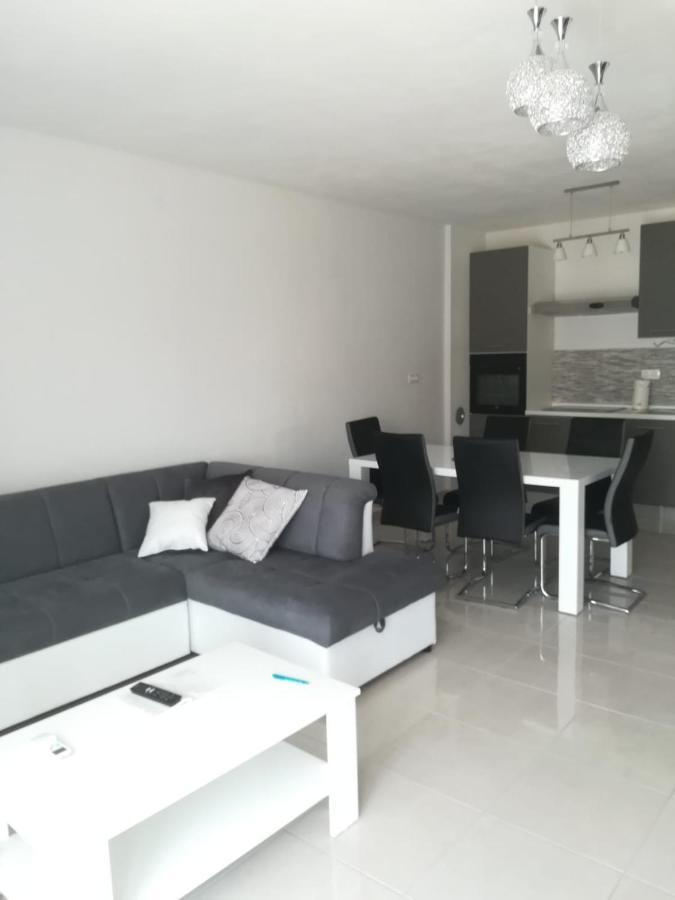 Apartma Plava Laguna Miroslav